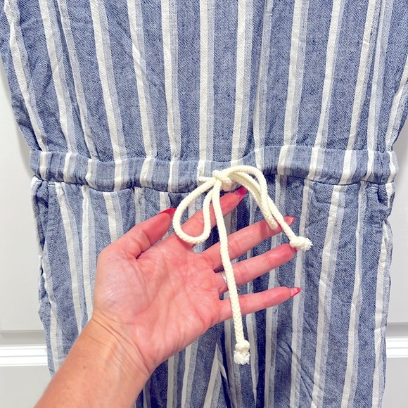 Anthropologie Cloth & Stone Striped cropped linen Jumpsuit romper XS blue white - Picture 4 of 10